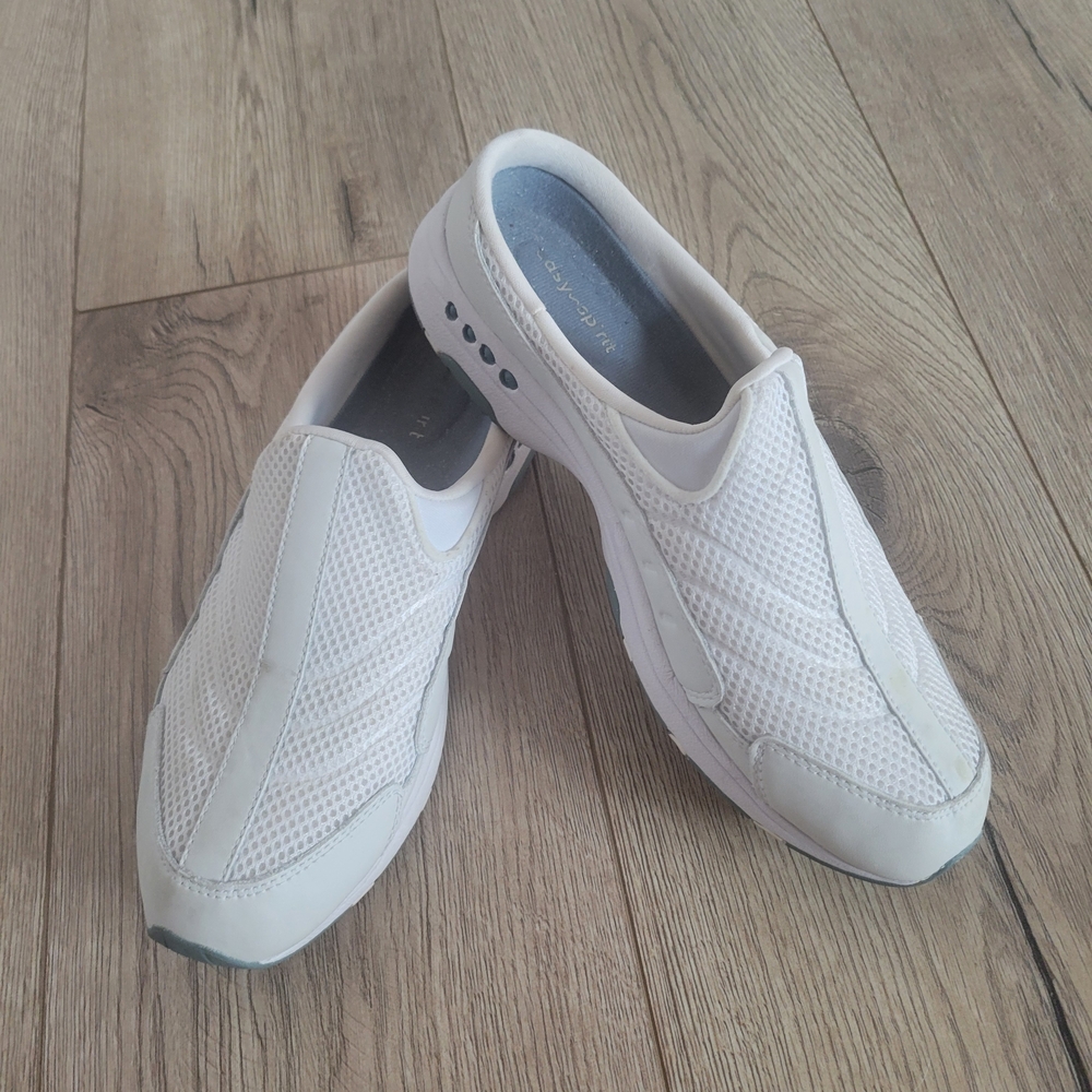 Easy Spirit White Mesh Mules